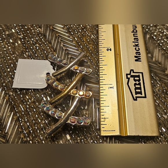 Brooch - Picture 2 of 3